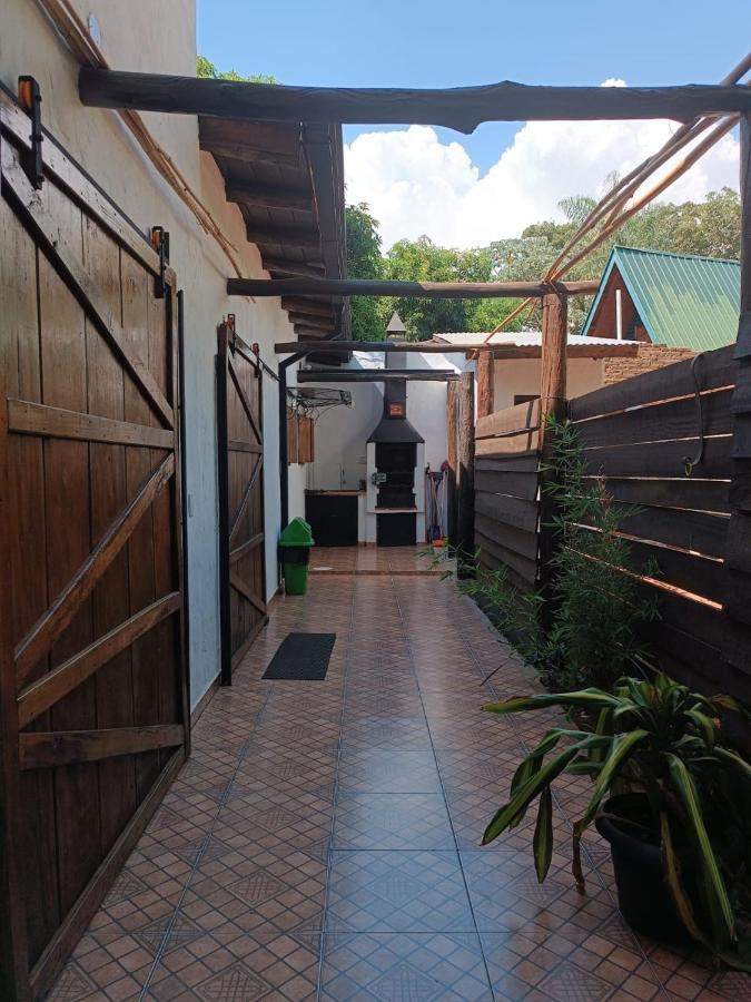 Cerca Del Rio Bed and Breakfast Carmen del Paraná Εξωτερικό φωτογραφία